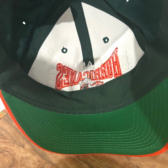 🎉HOST PICK🎉VINTAGE MIAMI HURRICANES SNAPBACK Hat - Picture 2 of 10